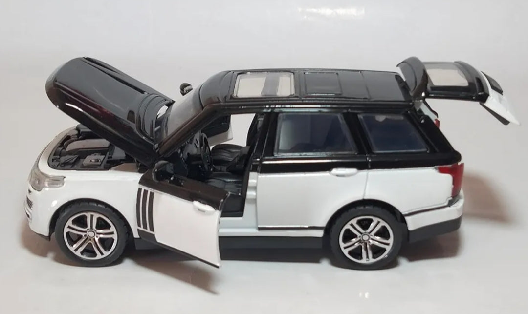 Die cast car 1:24