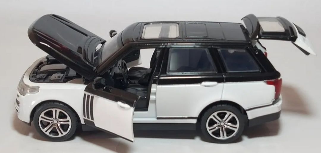 Die cast car 1:24