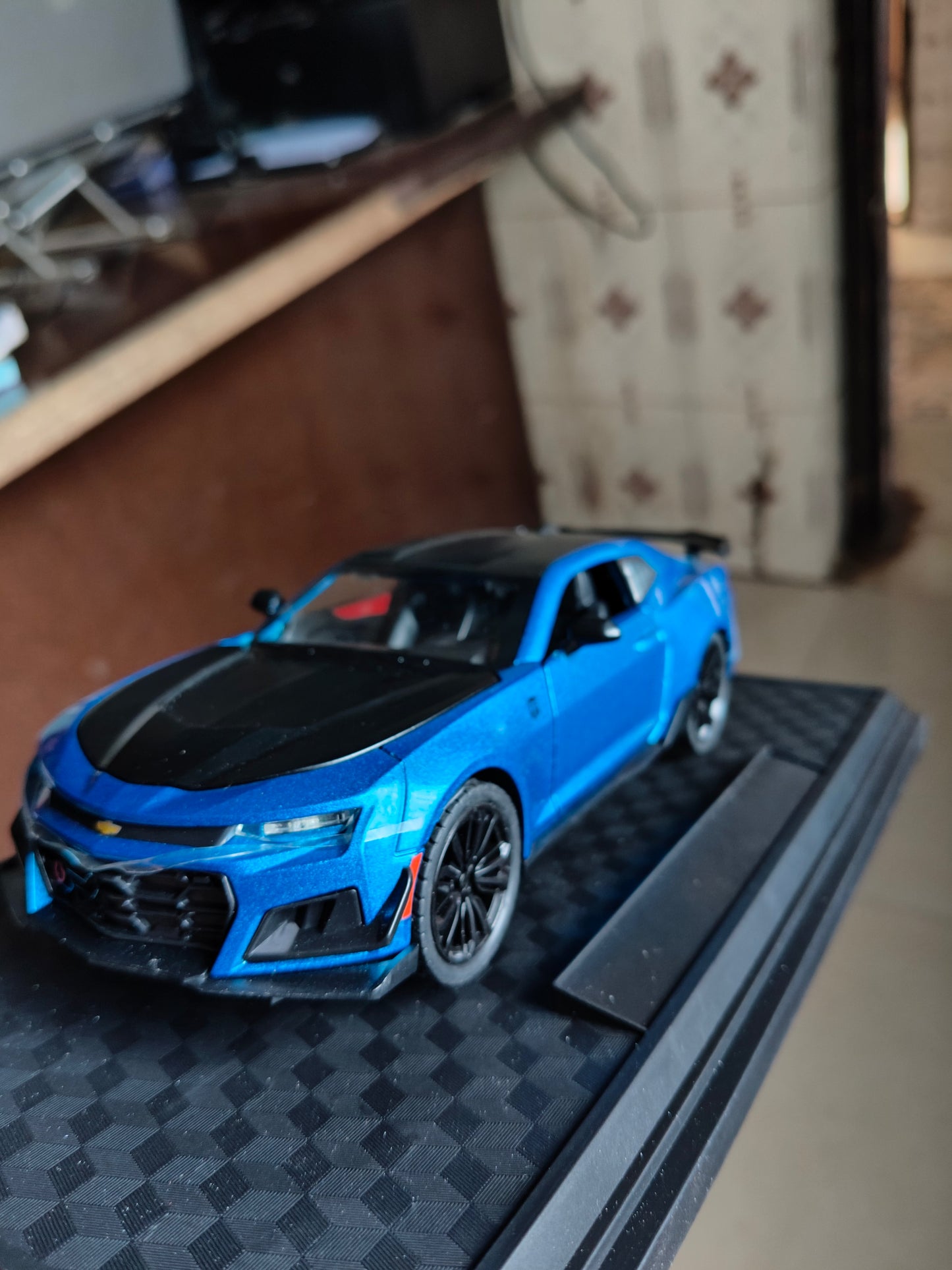 Die cast 1:24