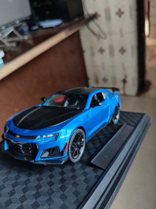 Die cast 1:24
