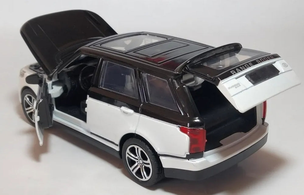 Die cast car 1:24