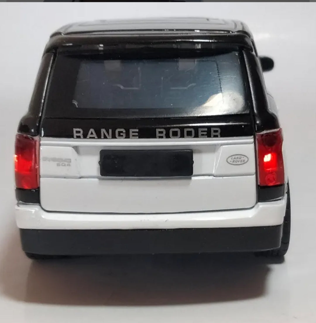 Die cast car 1:24