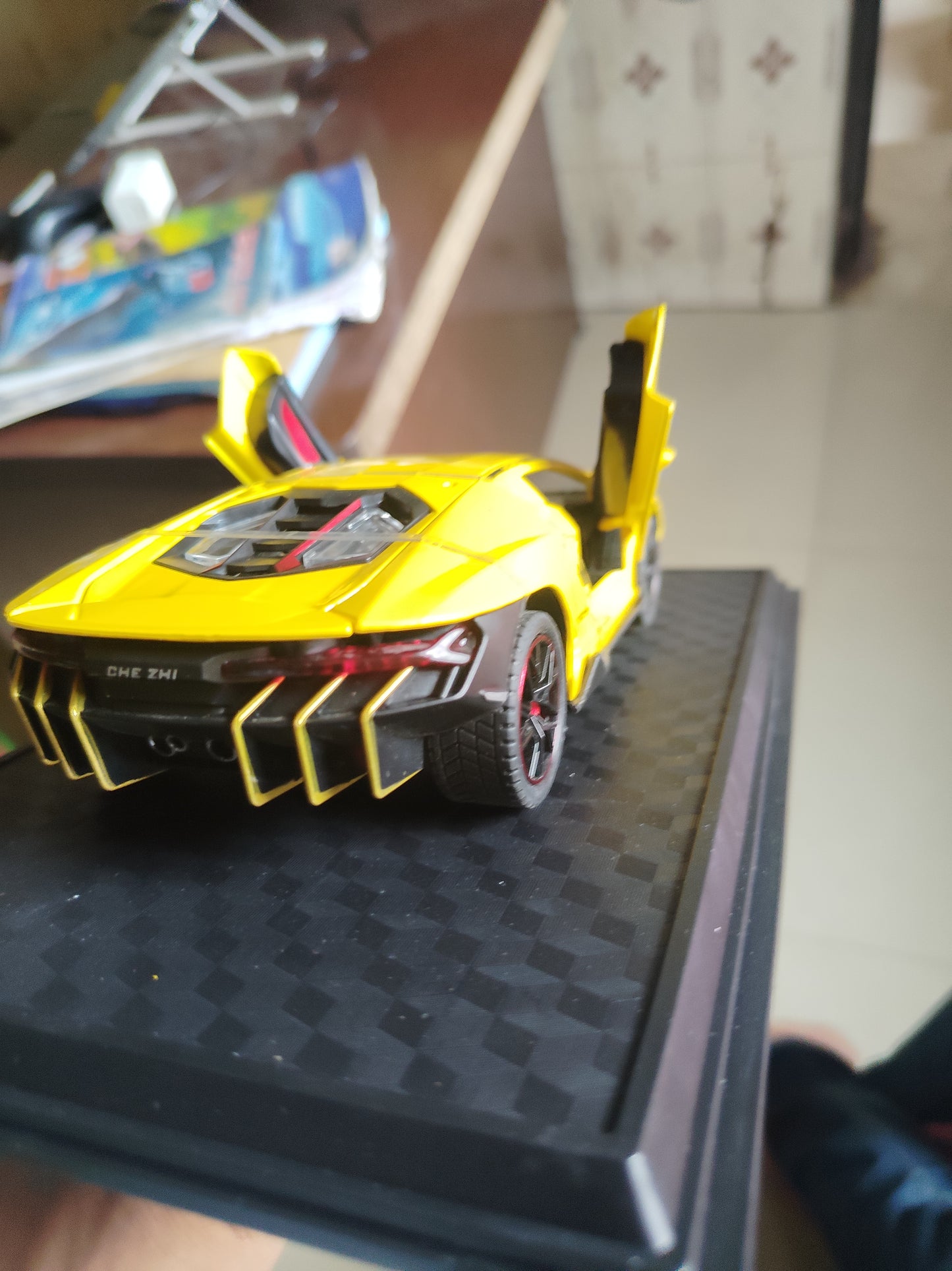 Die cast 1:24